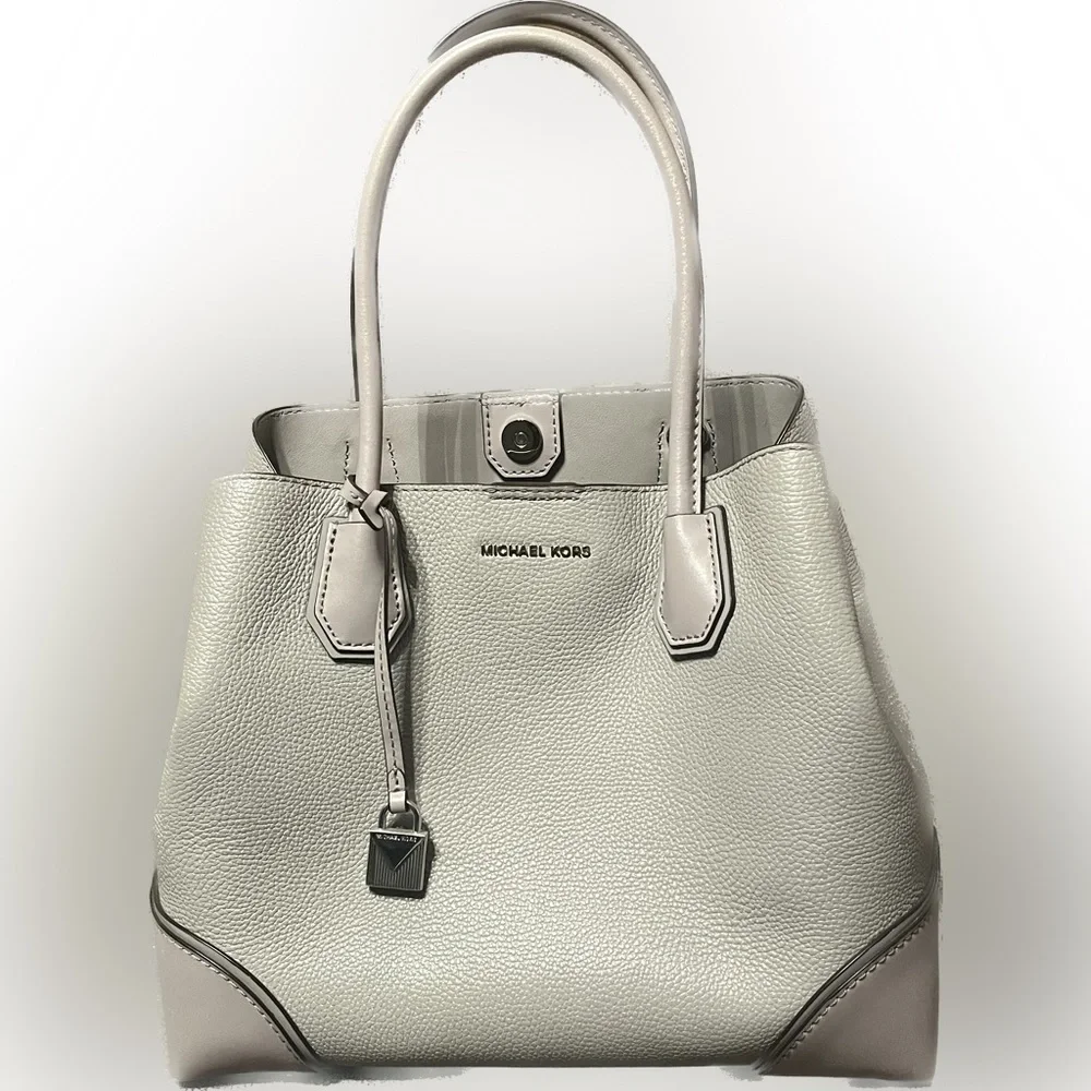 Used Michael Kors Bag - Picture 1 of 1